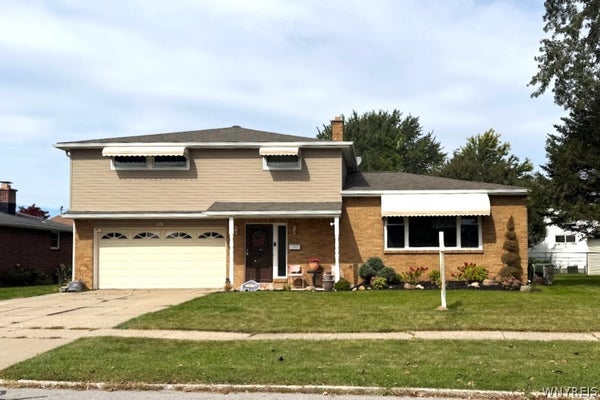 138 N CREEK DR, BUFFALO, NY 14225 - Image 60ce8eb30a3c8c3e594f42ff342d2a9c/2180096586