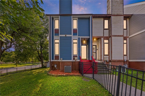 124 ADAMS ST, ROCHESTER, NY 14608 - Image 623881d9f096ebbcbbcf15e4dacf0678/396521198
