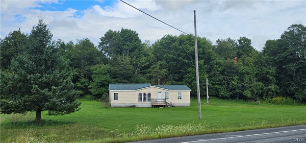 30493 STATE ROUTE 12, WATERTOWN, NY 13601 - Image 73641e6fcc589502e8e5ff0639cce06e/3480629689