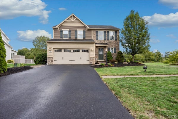 100 NORBERT PL, MINOA, NY 13116 - Image 75123579bb2ac08c1cf030a75eb5bca7/3923669886