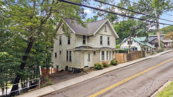 121 ELM ST, ITHACA, NY 14850 - Image 770c837d57281fd9ba6f12d08dfbec2b/4200979432