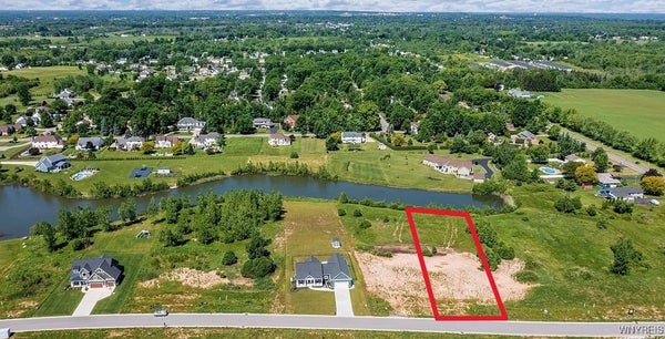 7305 WOODHAVEN DR, LOCKPORT, NY 14094 - Image 7e443de93bfc7e31f9a2ff59e2c3c6da/1912270620