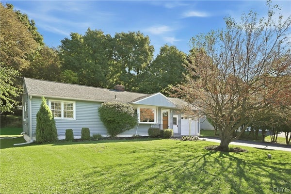 106 MANSFIELD DR, CAMILLUS, NY 13031 - Image 83436ae166bf64faa30e00efbae68335/4261686231