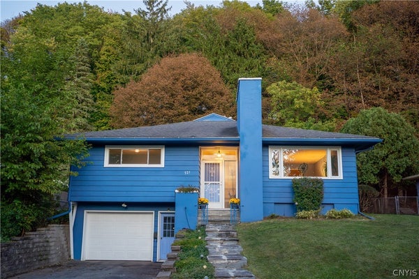 721 CRAWFORD AVE, SYRACUSE, NY 13224 - Image 8d6d9967aeca734d00a3d071b18bd506/1776695442
