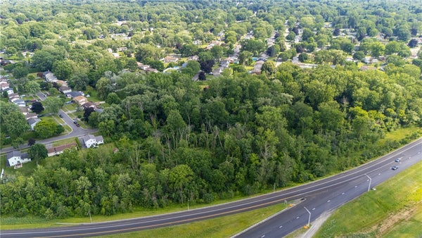 PADDINGTON DR, ROCHESTER, NY 14624 - Image 9558aa090217cf8c640669a00a9521e4/3825078729
