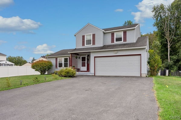 6000 HEBRIDES TRL, CICERO, NY 13039 - Image 9ba343d25b7b974ef0b0c086be4e2dcb/1610843100