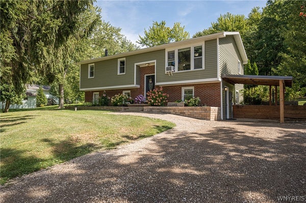10807 SANTELLO DR, NORTH COLLINS, NY 14111 - Image 9ce42904d79fc5d7d6b2e9e765f05ab2/701650458