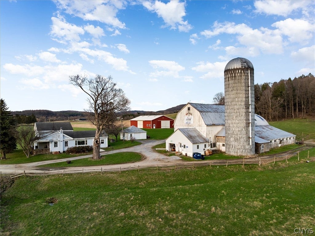 124 STATE ROUTE 12, WATERVILLE, NY 13480 | REMAX