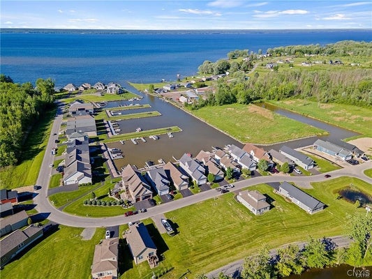104 HARBOUR TOWN, BRIDGEPORT, NY 13030 - Image b27bad09e7b2fefa72b136a05faf2ead/3485684207