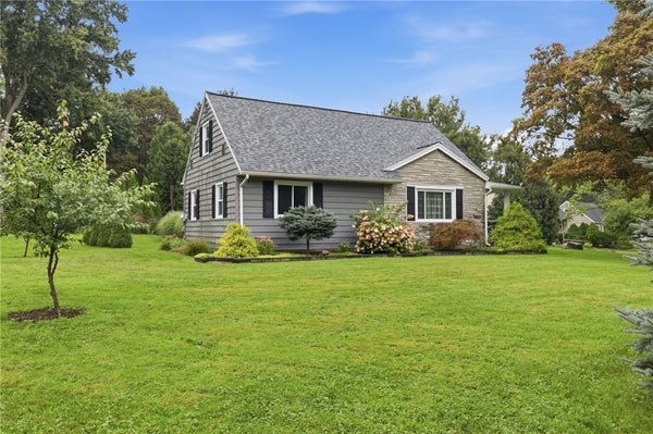 7 MADERA DR, ROCHESTER, NY 14624 - Image b40b0fb21e293597a8ae85feffe6dad2/906135820