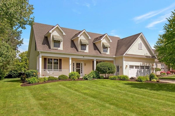 36 MEADOW DR, WEBSTER, NY 14580 - Image b604b282d421eeb80bbbade08657e7c7/3555298006
