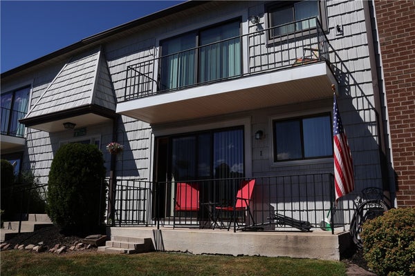 8 HIGH GATE TRL APT 1, FAIRPORT, NY 14450 - Image b8f4e6dc2ba16db44bc09f8dacf6a9a1/1831688699