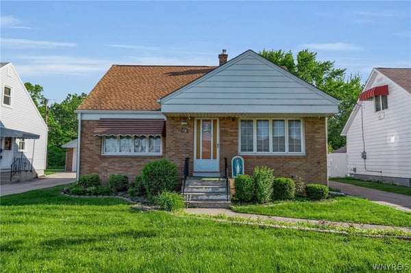 138 MCNAUGHTON AVE, CHEEKTOWAGA, NY 14225 - Image bba151d246af1e2bc2dbbbe2574a20a5/2885041944