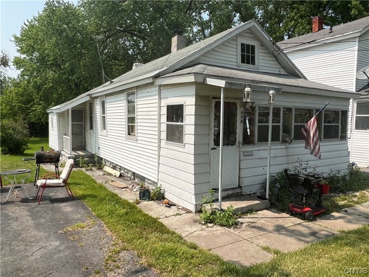825 HIAWATHA BLVD E, SYRACUSE, NY 13208 - Image bbbb4a8eaf41bf6192c5d9af8fb0ab01/1612820858