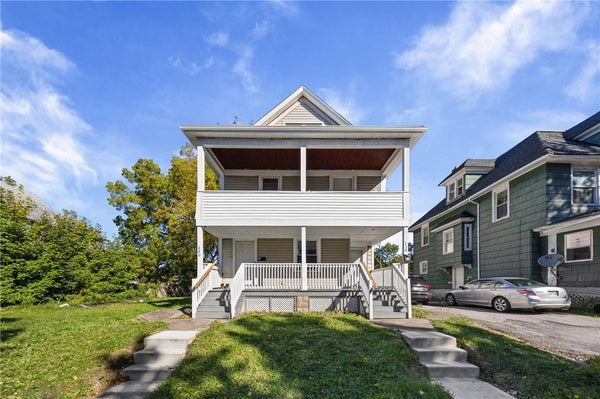 238 BIRR ST, ROCHESTER, NY 14613 - Image bd9acef92ee3efdd4ada5cd02863b238/833781446