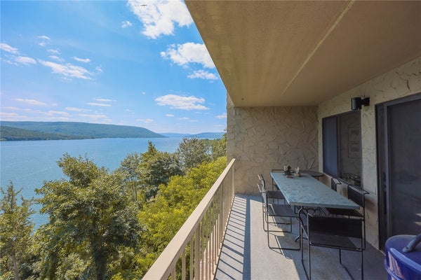 130 CLIFFSIDE DR, CANANDAIGUA, NY 14424 - Image c286d3d0dc77fd6c680e5dfb0bbcb448/1931749694
