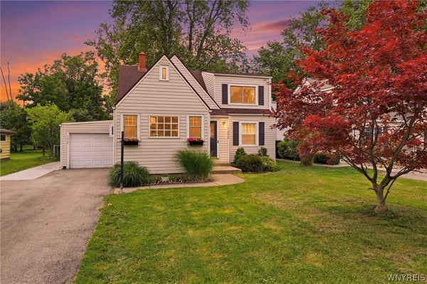 1472 WEHRLE DR, BUFFALO, NY 14221 - Image c6ae6f4dddea2ed4155ccb97eb6d43cb/3215043060