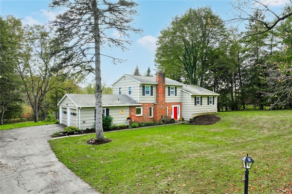 2427 RUSH MENDON RD, HONEOYE FALLS, NY 14472 - Image c7500a4022e129a5d18b40675df5d14f/3606119112