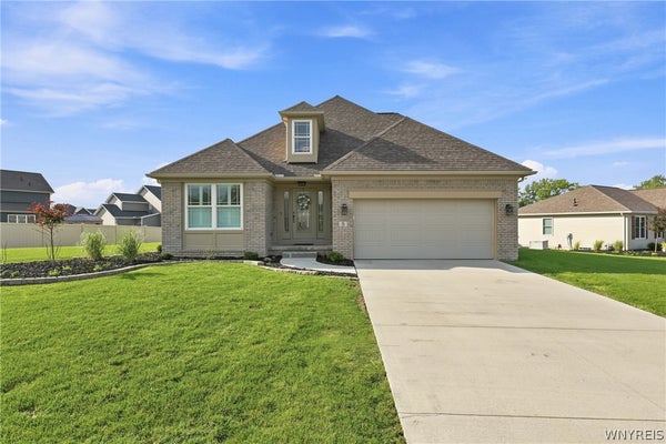 8 SAMANTHA CT, BUFFALO, NY 14224 - Image cb9b9dbdbc0c99f2e88378829a5f6e79/965193045