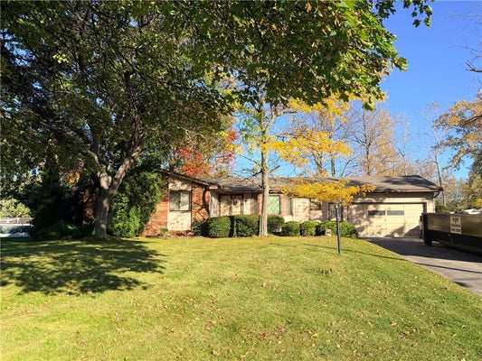 609 BRIDGEWOOD DR, ROCHESTER, NY 14612 - Image d6f61b3bb22fea2fb49d0e35f3e603cb/2282425812