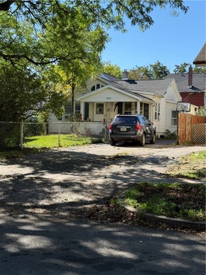 223 MCNAUGHTON ST, ROCHESTER, NY 14606 - Image da5d6909fdf605b56575bf2a9962f03f/3945322584