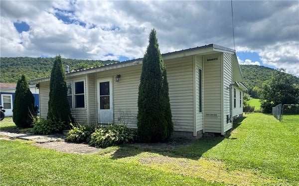 2055 CHAMBERS RD, BEAVER DAMS, NY 14812 - Image daedce56bae14f6fc783bec77deef019/2448897579