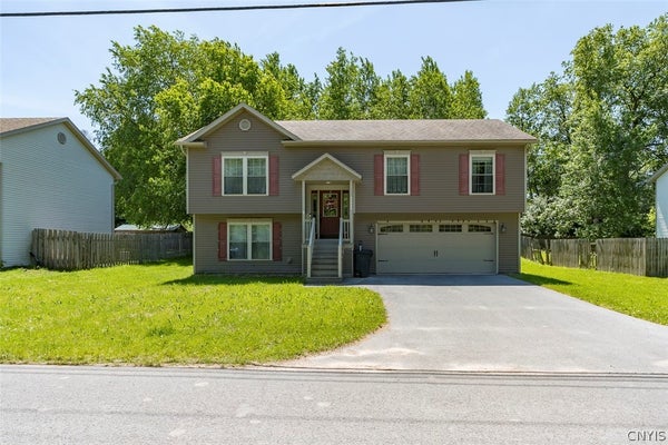 32682 RAILROAD ST, GREAT BEND, NY 13643 - Image db0f1c943b4f42efa52bcf184e8e9e4d/2531352805