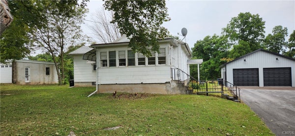 202 LAFAYETTE RD, SYRACUSE, NY 13205 - Image e203003ad2041a4dd9f79fe66b242010/2189393571