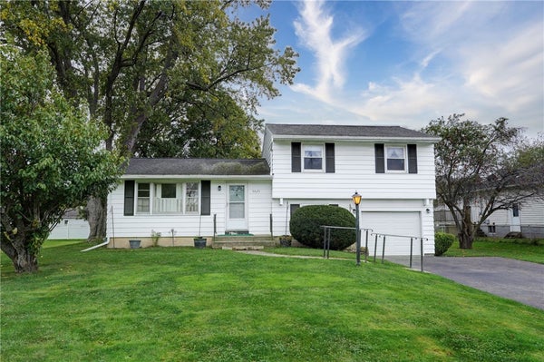 3625 LYELL RD, ROCHESTER, NY 14606 - Image e21373dcf057aa5a14f557e1d48d5b30/772488878