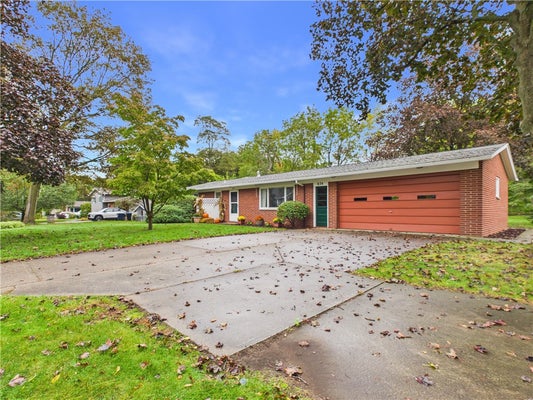 874 DEWITT RD, WEBSTER, NY 14580 - Image ea9634bfac4fffd67e7e342fcc02a2a6/456896432