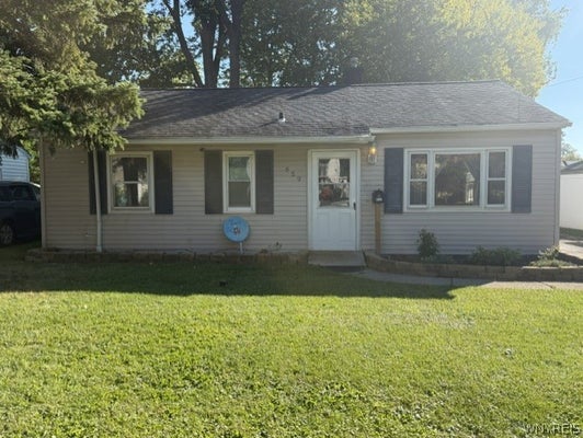 659 70TH ST, NIAGARA FALLS, NY 14304 - Image ebd3eff80dcd45658905cdb588d1a2d1/1853326077