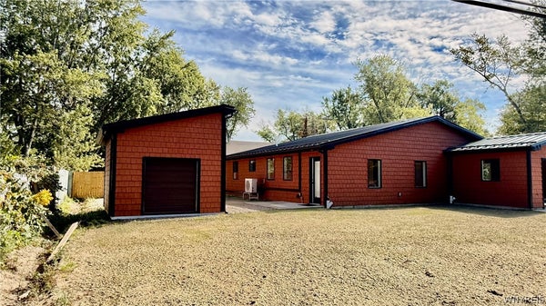 140 ROSEWOOD AVE, ANGOLA, NY 14006 - Image ecfa4d88eeb6247295d1d5037e163627/511784048
