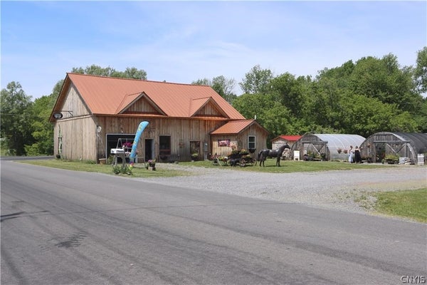 14211 DODGE AVE, SACKETS HARBOR, NY 13685 - Image f56a3d08471f0dbc29ffd1ef191f2a2c/2687899530
