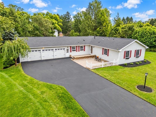 6 ENFIELD DR, PITTSFORD, NY 14534 - Image f6bf75b3d93dcd1a586c42e42768a969/3507635132