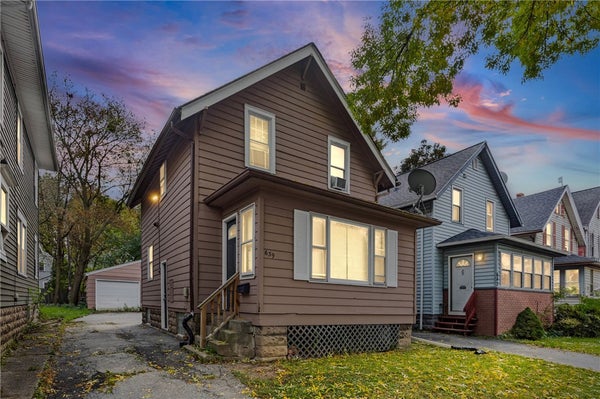 639 EMERSON ST, ROCHESTER, NY 14613 - Image fb04ef434da11a53ece6d8c87f8cf368/341205256