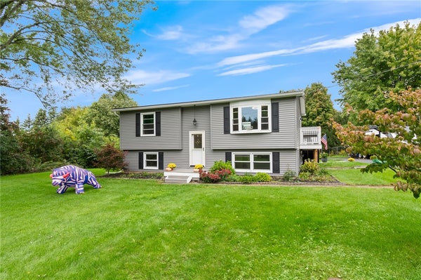 5508 HOLTZ RD, FARMINGTON, NY 14425 - Image fb504f0096e34c19bac9631bb5247949/4161069016