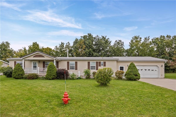 26 INDIAN HILLS DR, WATERLOO, NY 13165 - Image fb7574768ba63bcd6a35f2e93cbca6cd/3238166944