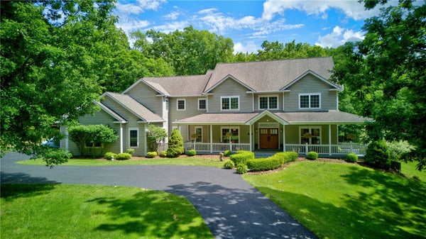 153 ESTATES DR, ELMIRA, NY 14903 - Image fc27e199df3ec4112097d439d92e54cc/1450363954