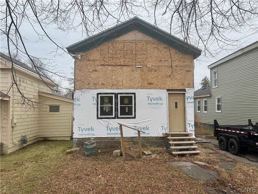 75 E 10 1/2 ST, OSWEGO, NY 13126 - Image fd3d2da8dfd4db4281c64783deefe57b/3868864579