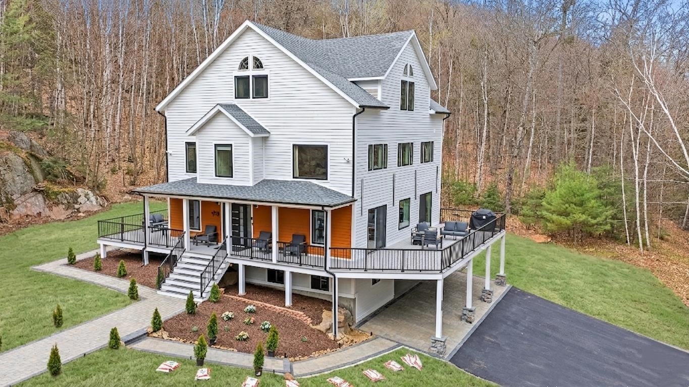 3579 Us Route 3, Thornton, NH, 03285, USA, 5 Bedrooms Bedrooms, ,4 BathroomsBathrooms,Residential,Active,3579 Us Route 3,5090431