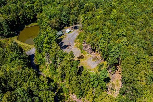 198 BRACKETT RD, FAIRLEE, VT 05045 - Image 07b2653e1ceb529c2ec6288664eb7337/3788310021