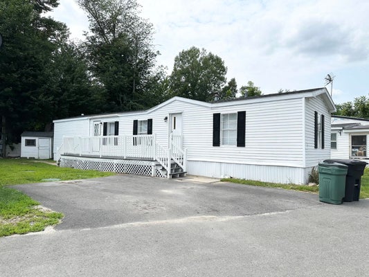 16 BRADFORD LN, LITCHFIELD, NH 03052 - Image 115f2e054488511f8c8cb366bcc668ae/3377415905