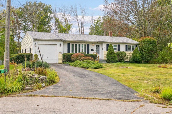 74 COAKLEY RD, PORTSMOUTH, NH 03801 - Image 291f4fb6ff8947b86179eb2dffbbe65a/2313720153