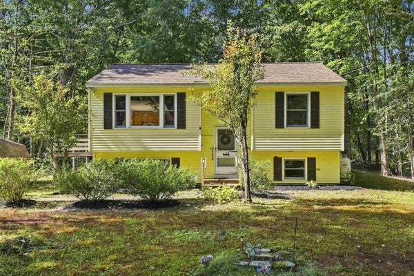16 NEWPORT DR, CENTER BARNSTEAD, NH 03225 - Image 2c2652e142ae33bef2f52ababdf021c9/2796297969