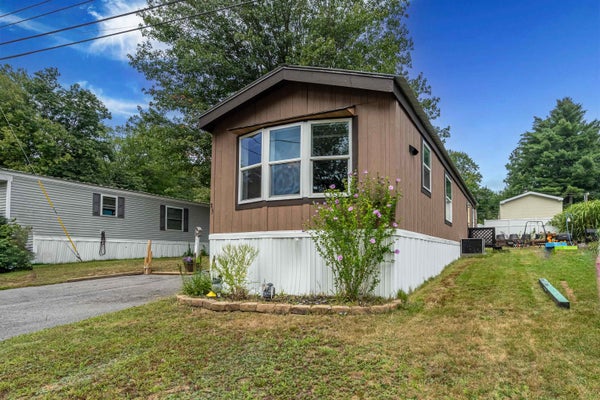 85 CRYSTAL SPRINGS WAY, SOMERSWORTH, NH 03878 - Image 2d92f62e2edfaf95f1f34779a3be88ed/3960057843