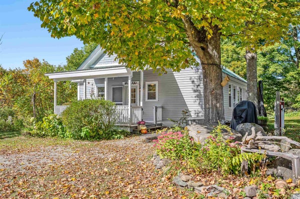 902 NEEDLES EYE RD, MORRISVILLE, VT 05661 - Image 2ffe82fa58f067c412f7672e5ae24a26/643784677