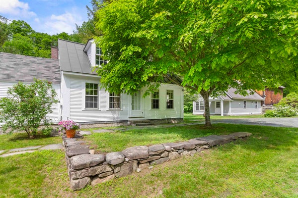 323 TURNPIKE RD, NORWICH, VT 05055 - Image 318c71fa02b82a94f12955d940b5af4e/2124439089