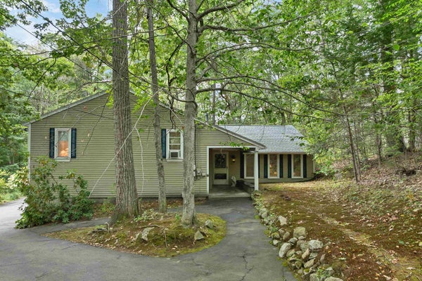 15 ABENAUKEE DR, WOLFEBORO, NH 03894 - Image 39ce6b69f9abdc22aa0d76a3aa1eefc0/1678068195