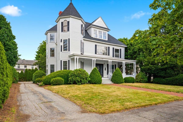 2108 ELM ST, MANCHESTER, NH 03104 - Image 3be16452be6a98543afc6b6cb5cf8db1/657402821