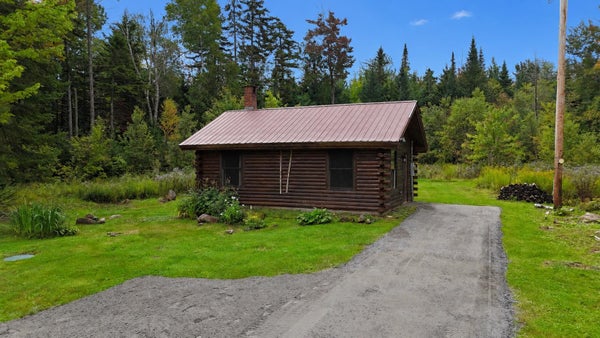975 NEWARK POND RD, WEST BURKE, VT 05871 - Image 3cc9fa01d641fe2c36f89aa1da192c34/2927331430